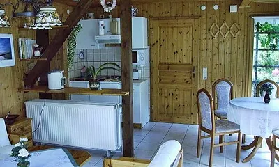 Wohnraum mit Küchenzeile