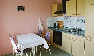 Küche mit Eßbereich