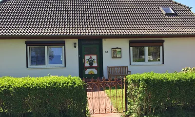 Eingang mit alter Darsser Tür