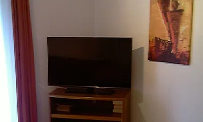 40'' - 100 cm Full-HD TV