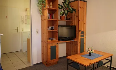 Schrankwand mit Fernseher