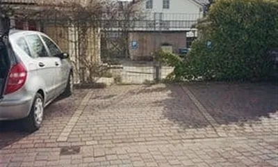 dieser Parkplatz gehört zur Wohnung 'Altefähr' 