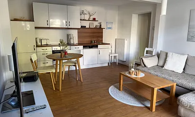 Wohnzimmer mit Küchenzeile