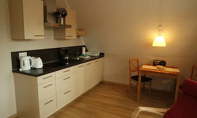 Einbauküche mit Geschirrspüler, Dunstabzug et....