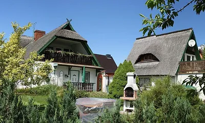 Aussenansicht mit Aussenkamin