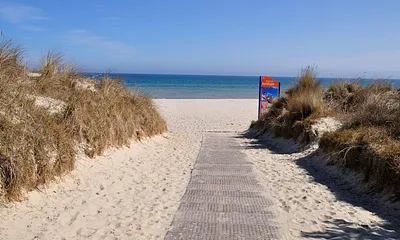 Strandzugang. Von der FeWo zum Strand gehen Sie ca. 3 min.