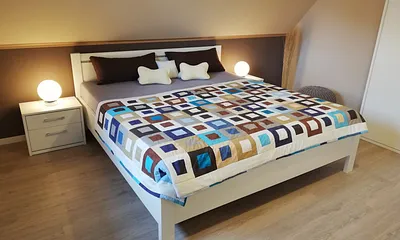 Ein großes Bett wartet auf Sie