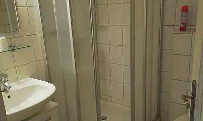 Dusche und WC 