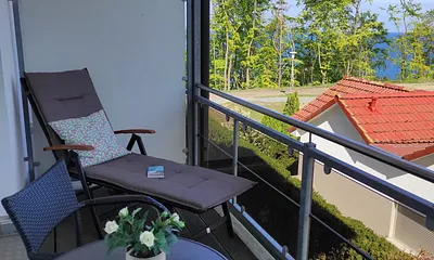 Süd-Ost-Balkon mit Meerblick  