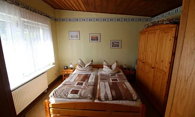 Schlafzimmer1