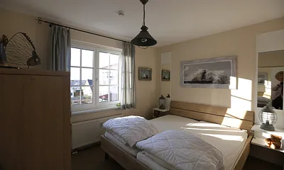Schlafzimmer 2