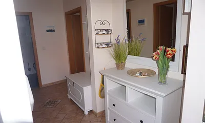 Eingang Ferienwohnung mit heller Diele