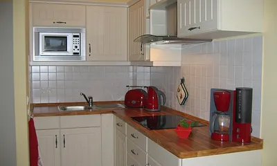 Vollausgestattete Küche mit Ostseeblick