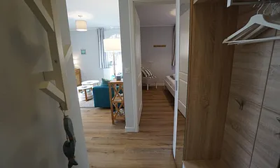 Blick von der Eingangstür in die Wohnung 