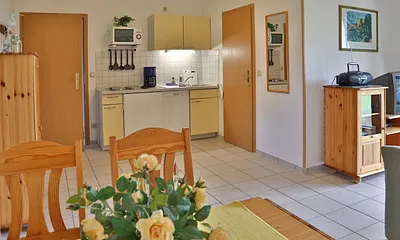 Küche mit Essbereich