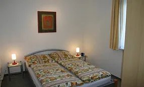 Schlafzimmer 2