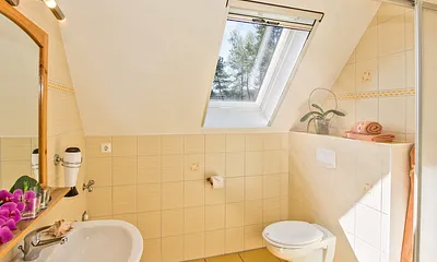 Badezimmer mit Dusche 90x90