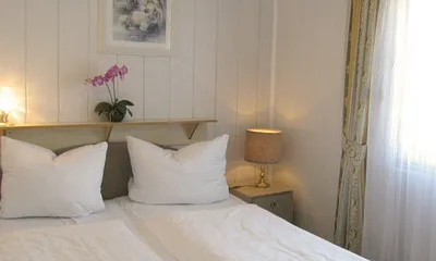 Doppelliege im Schlafzimmer