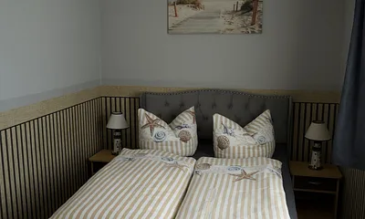 Schlafzimmer 1