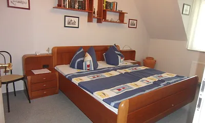 Großes Schlafzimmer