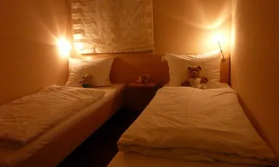 Schlafzimmer mit 2 Einzelbetten