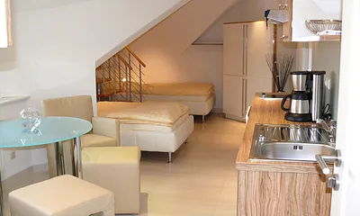 "Haus am Wall"  10 Fewo idyllisch gelegen, 1-Zimmer-Ferienwohnung (Wohnung 3, mit Alkoven)