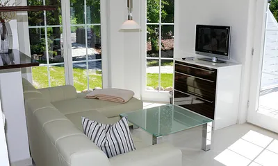  Wintergartenanbau mit Wohn- und Eßbereich 