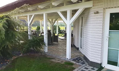 Saunagebäude, mit Sauna, Saunadusche sowie Infrarotkabine