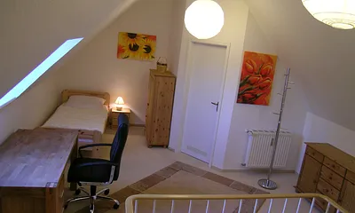 Wohn-Schlafzimmer obere Ebene mit Gäste-WC