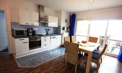 Wohnzimmer mit Eßbereich