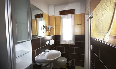 Tageslichtbad mit Handtuchwärmer