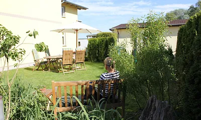 Garten für die Gäste (mit Grillmöglichkeit)