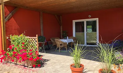 überdachte Terrasse