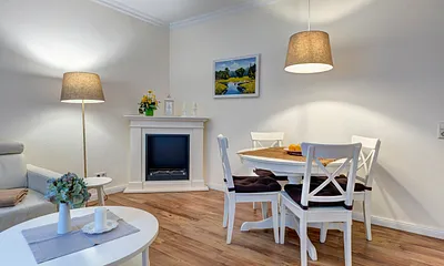 Der Kamin verspricht gemütliche Stunden auch in der kalten Jahreszeit.