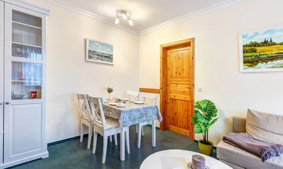 Wohnzimmer mit Essplatz