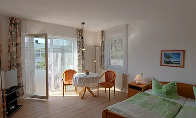 Wohn/Schlafzimmer