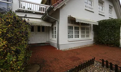 ihr ebenerdiger Eingang