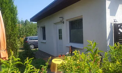 Ferienhaus mit Terrasse und Parkplatz