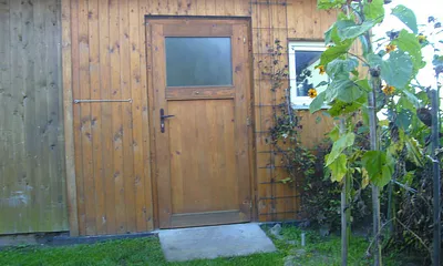 Fahrradunterstellraum mit Gefrierschrank für frisch geangelten Fisch