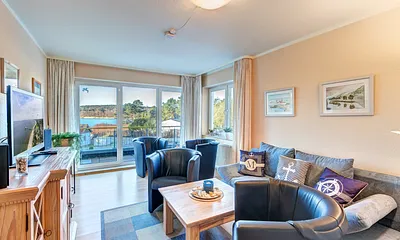 Südbalkon mit Blick zum Schloonsee