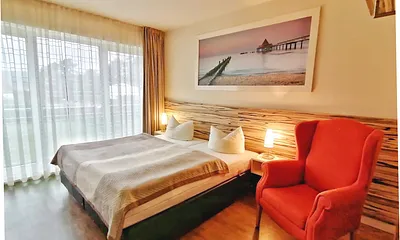 Schlafzimmer mit Doppelbett, kann auch als 2 Einzelbetten gestellt werden, Flat-TV