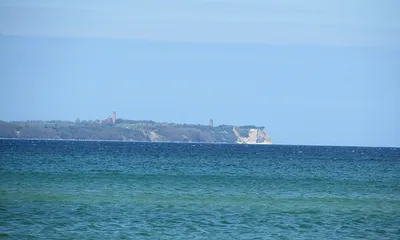 Blick vom Strand Richtung Kap Arkona