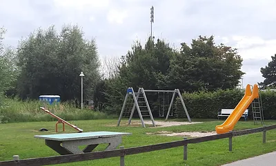 Spielplatz in 50m 