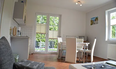                       Wohnzimmer mit Küche