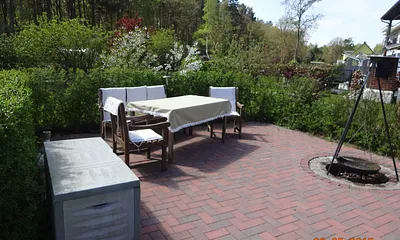 Sitzecke mit Grill und Räucherofen