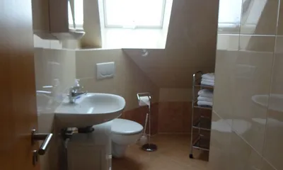 Blick ins Badezimmer