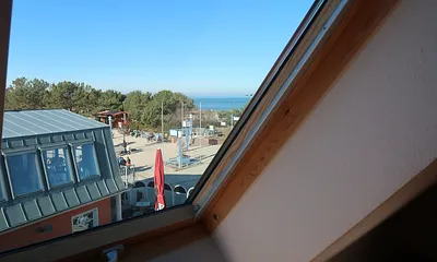 seitlicher Meerblick aus dem oberen Wohnbereich