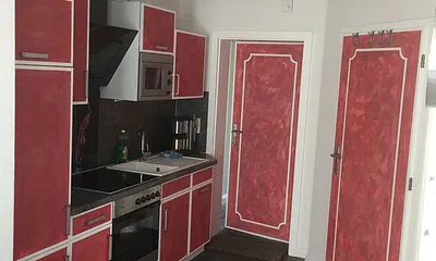 Küchenzeile mit Geschirrspüler