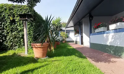 Rechts liegt die Wohnung Rügen, dahinter die Wohnung Hiddensee und geradezu die Wohnung Ruden