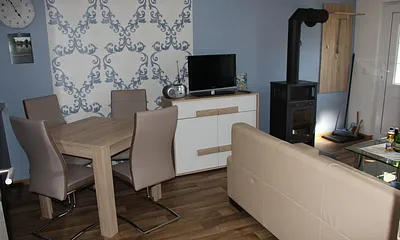 Wohn- und Essbereich mit Kaminofen